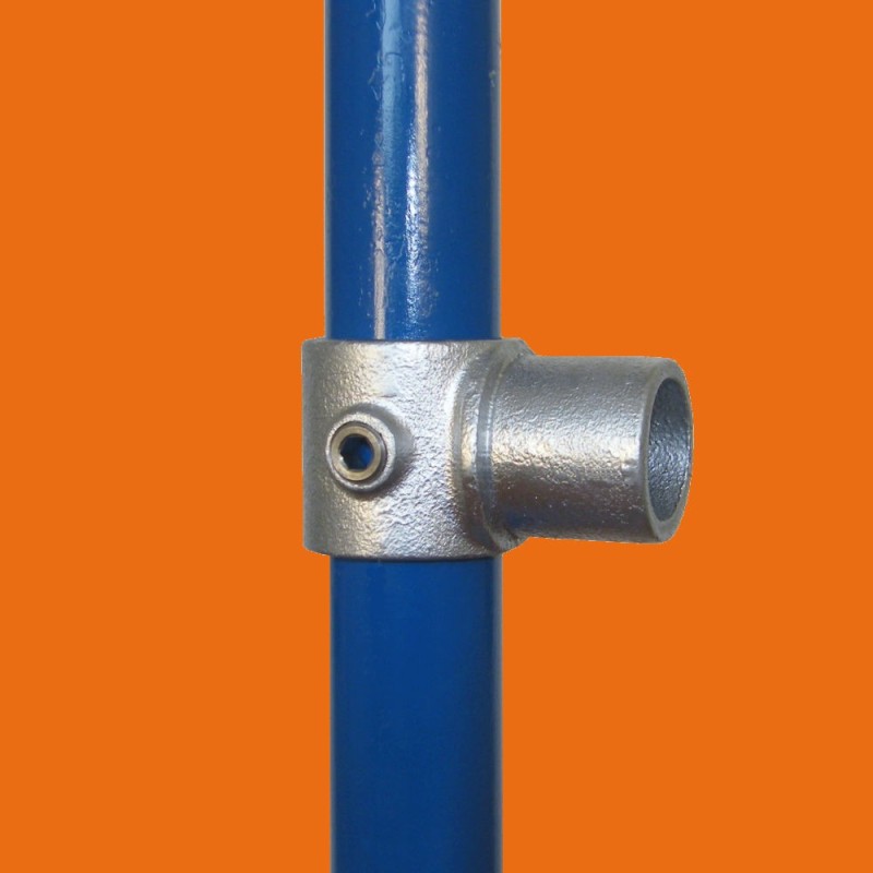 TF147 Internal Swivel Tee