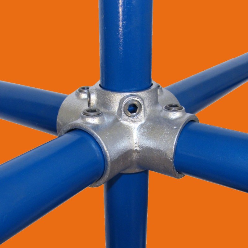 TF158 4 Way Centre Cross